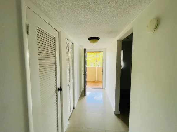 $1,750 | 6300 South Falls Cir Drive, Unit 412, Lauderhill, FL 33319