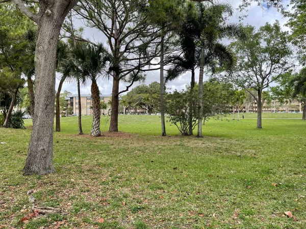 $1,750 | 6300 South Falls Cir Drive, Unit 412, Lauderhill, FL 33319