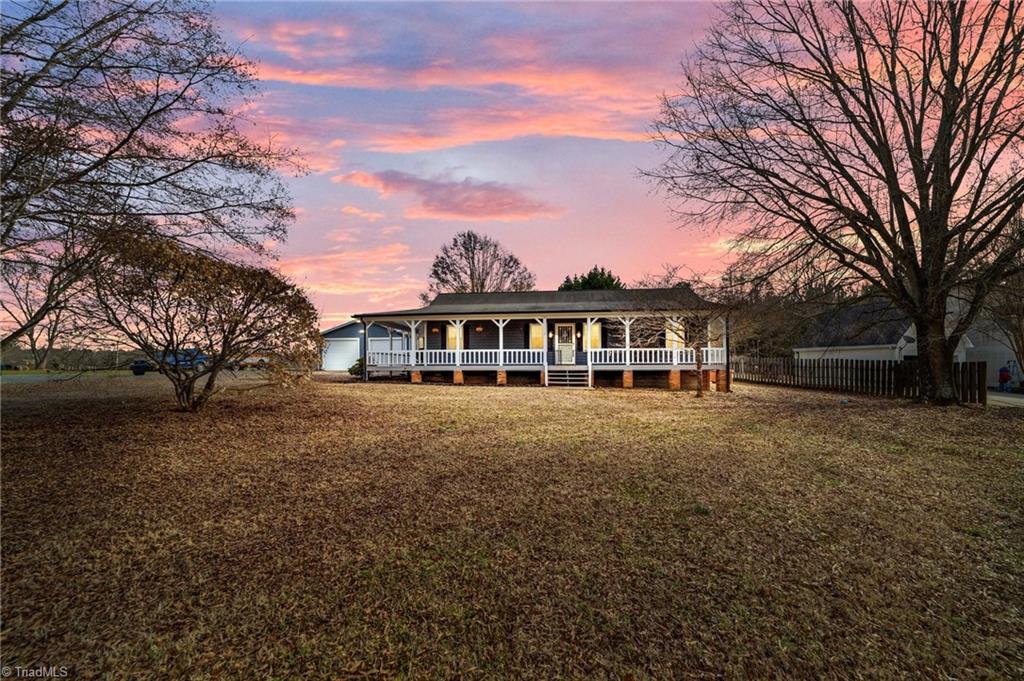 738 Young Road Lexington, NC 27292 - Photo 1 of 48 Gallery Image 1