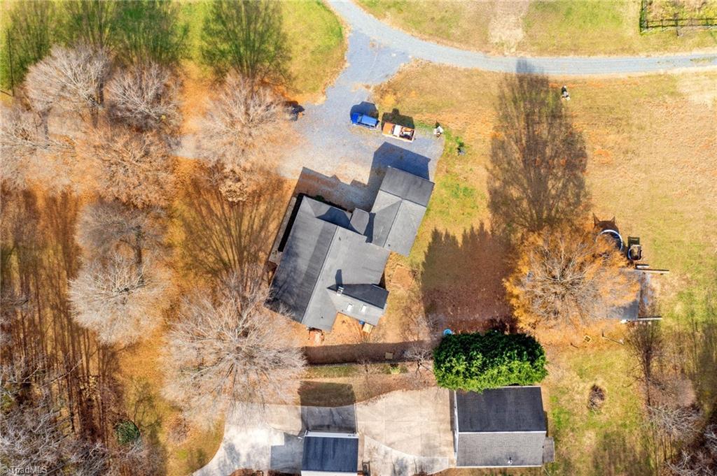 738 Young Road Lexington, NC 27292 - Photo 17 of 48 Gallery Image 17
