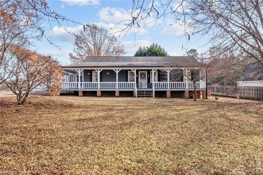 738 Young Road Lexington, NC 27292 - Photo 3 of 48 Gallery Image 3