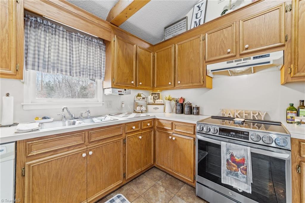738 Young Road Lexington, NC 27292 - Photo 36 of 48 Gallery Image 36