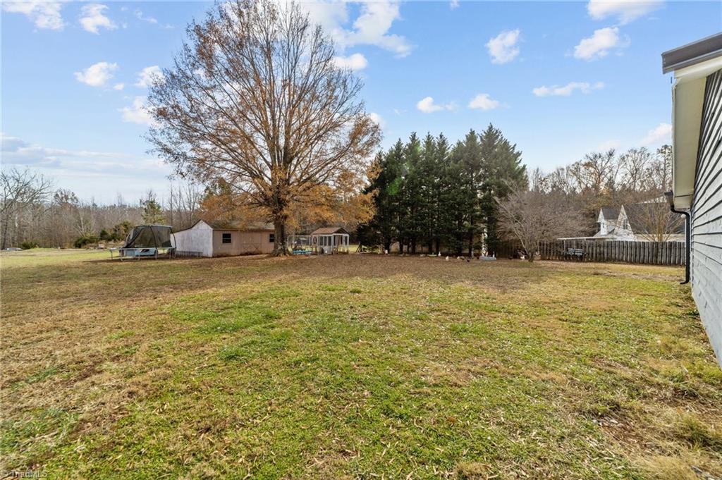 738 Young Road Lexington, NC 27292 - Photo 7 of 48 Gallery Image 7