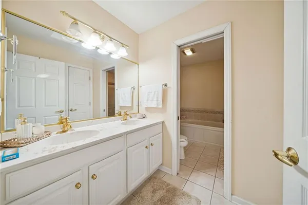 $389,900 | 424 Scarletview Court, Monroeville, PA 15146