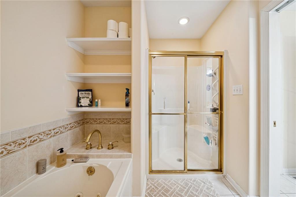 424 Scarletview Court Monroeville, PA 15146 - Photo 23 of 47