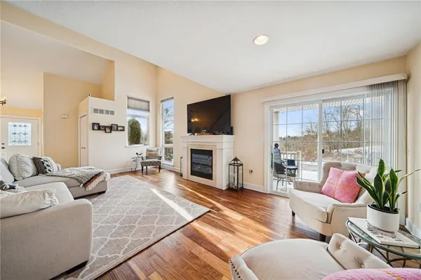 $389,900 | 424 Scarletview Court, Monroeville, PA 15146