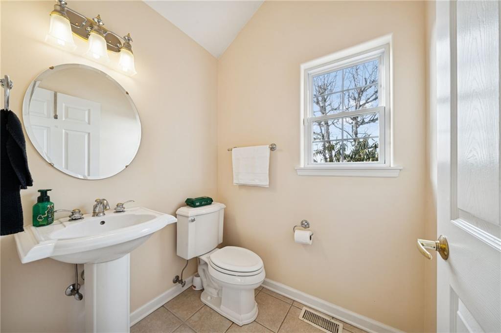 424 Scarletview Court Monroeville, PA 15146 - Photo 6 of 47 1/2 Bath on the main level