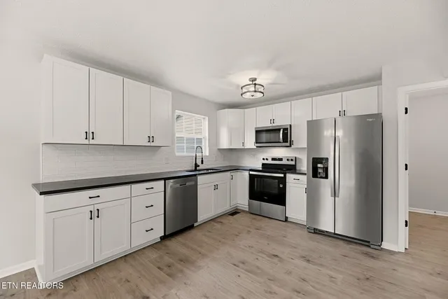 $329,900 | 2130 Ember Brook Lane, Unit 1, Powell, TN 37849