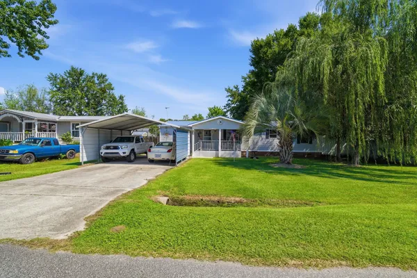 $189,900 | 745 River Cliff Drive, Myrtle Beach, SC 29588