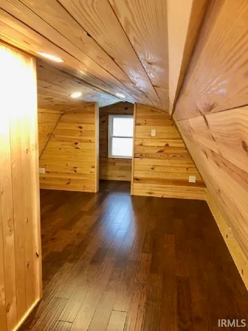 $125,000 | 235 North Corporation Line Road, Veedersburg, IN 47987