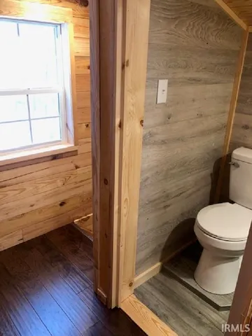 $125,000 | 235 North Corporation Line Road, Veedersburg, IN 47987