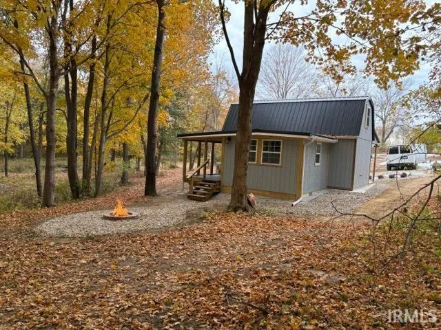 $125,000 | 235 North Corporation Line Road, Veedersburg, IN 47987