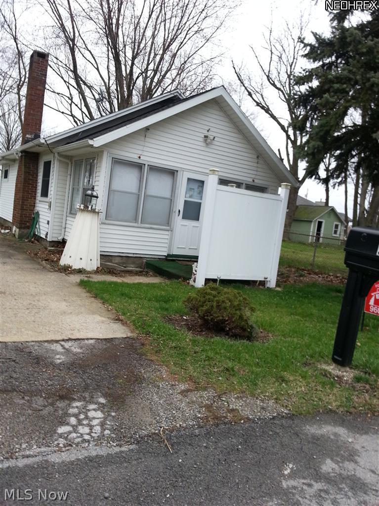 320 Magnolia Road Huron, OH 44839 - Photo 1 of 8
