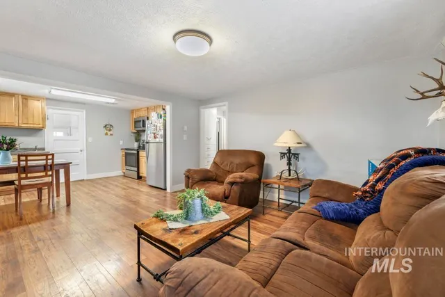 $255,000 | 1408 South 600 West, Oakley, ID 83346