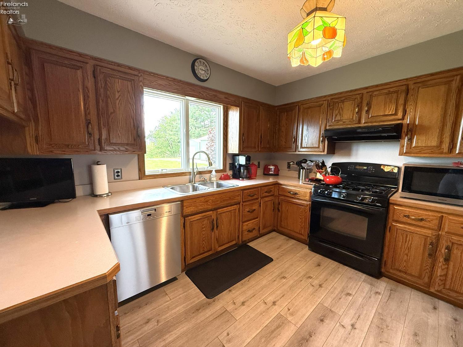 744 Old State Road North Norwalk, OH 44857 - Photo 2 of 35 Gallery Image 2
