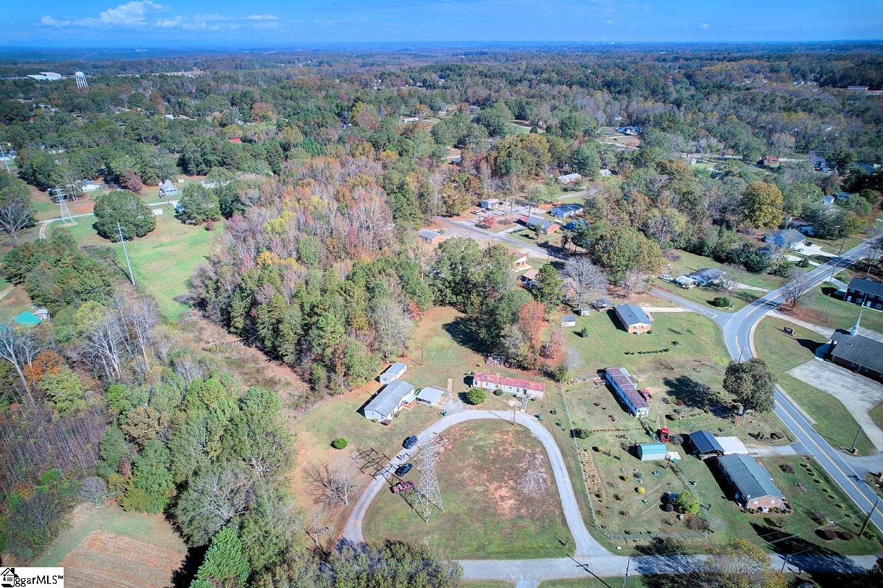 101 Foster Circle Chesnee, SC 29323 - Photo 2 of 3