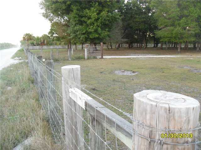 2630 B Road Loxahatchee, FL 33470 - Photo 1 of 4 Primary Photo