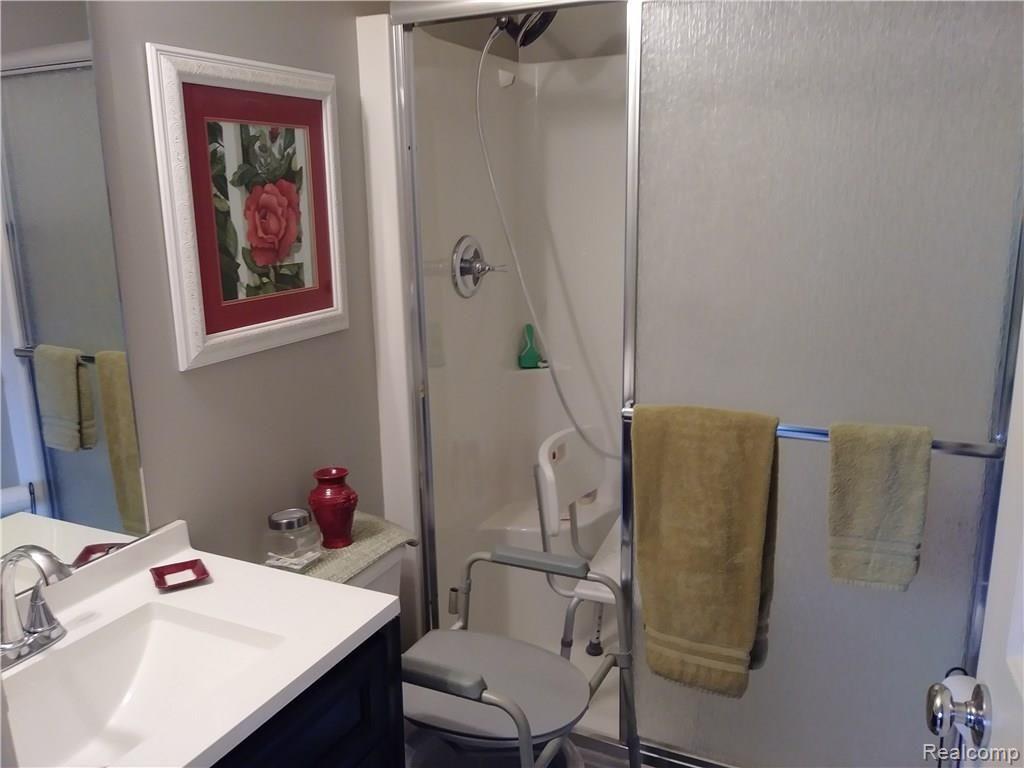 51 Sedum Road, Unit 144 Howell, MI 48843 - Photo 31 of 55 20180816_102132.jpg