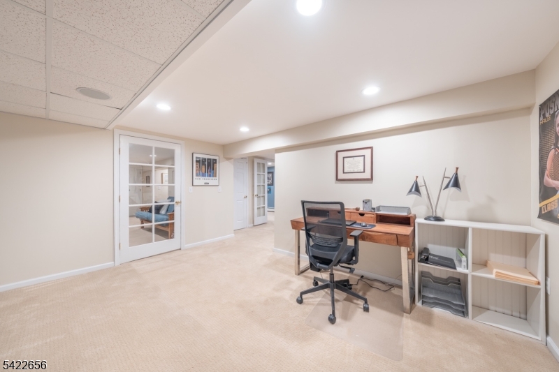 47 Village Road Florham Park, NJ 07932 - Photo 29 of 42