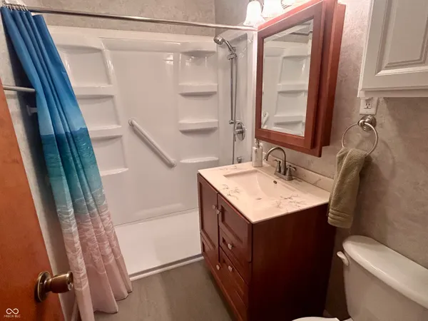 $225,000 | 220 West Stark Street, Rockville, IN 47872