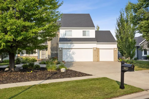$995,000 | 5027 Rose Creek Parkway South, Fargo, ND 58104