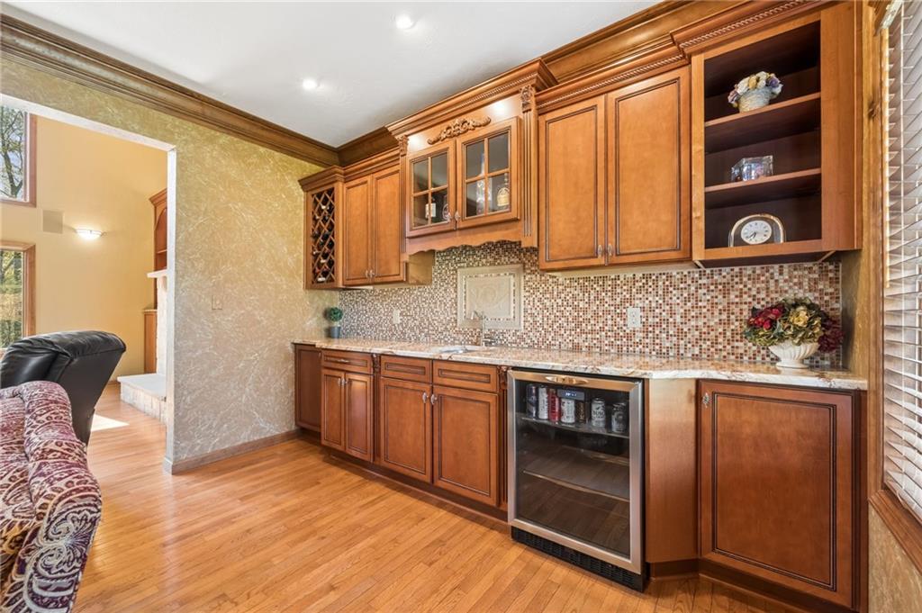 12288 Carmichael Circle Irwin, PA 15642 - Photo 7 of 49 Enjoy the Mini Wet Bar