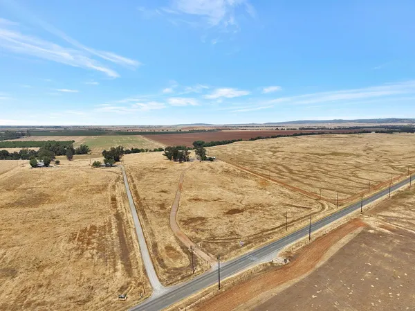 $899,900 | 2756 Spenceville Road, Wheatland, CA 95692