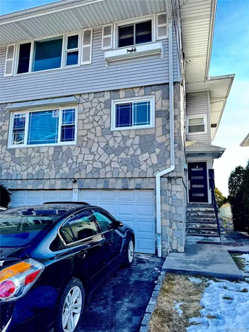 $3,700 | 15 Valerie Drive, Unit 1, Yonkers, NY 10703