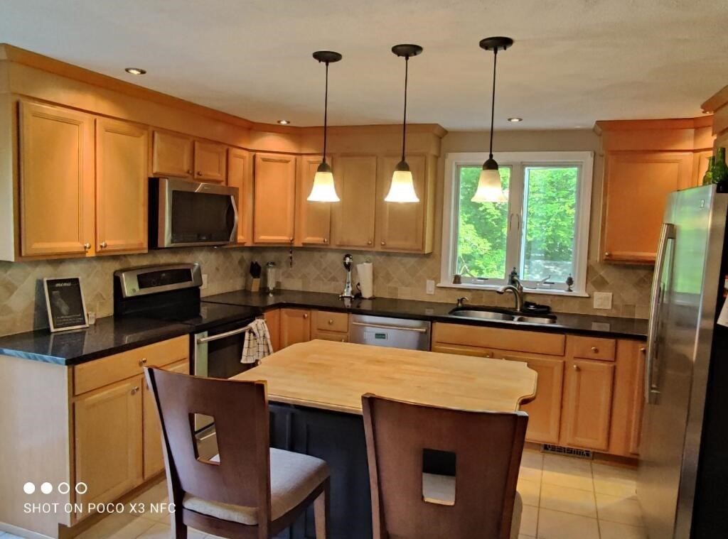 7 Walcott Road Beverly, MA 01915 - Photo 4 of 8 Gallery Image 4