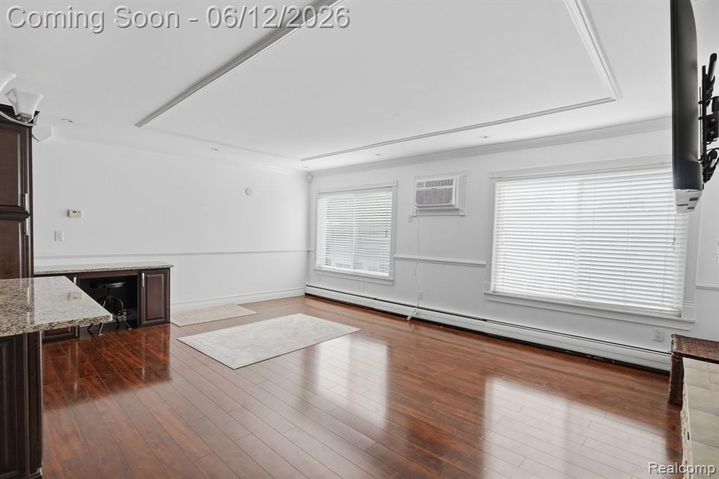 701 West Maple Road Clawson, MI 48017 - Photo 5 of 18