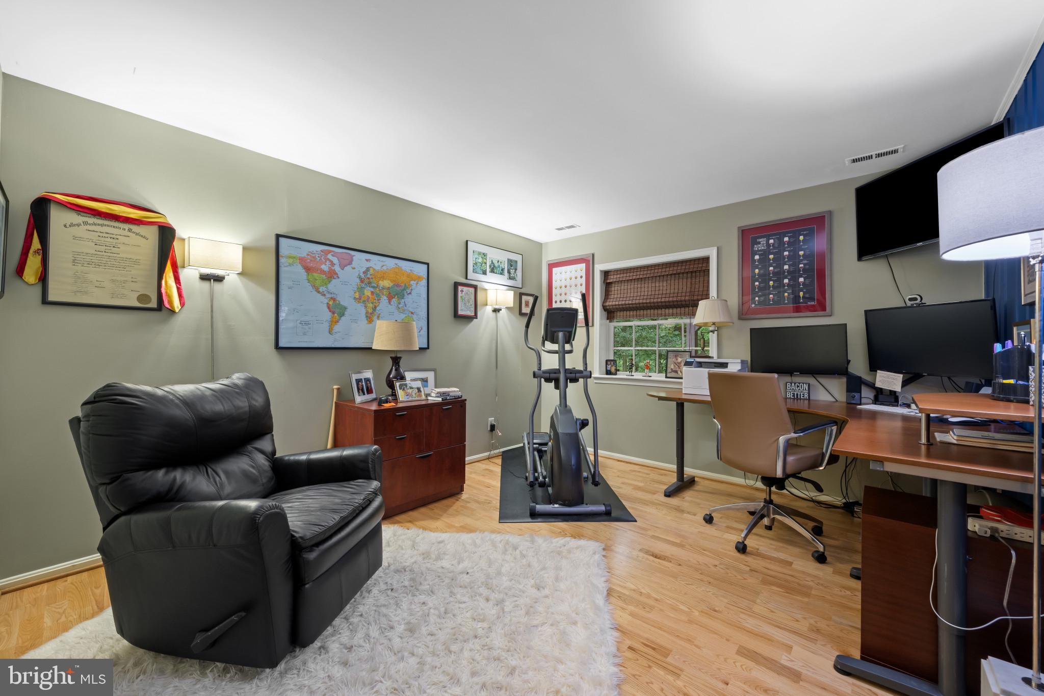 901 Navy Road Baltimore, MD 21204 - Photo 31 of 40 a view of a livingroom with workspace and a couch