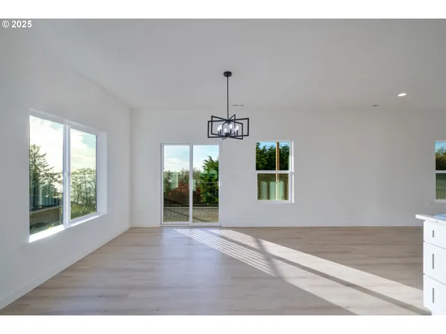 a close view of sink and tap