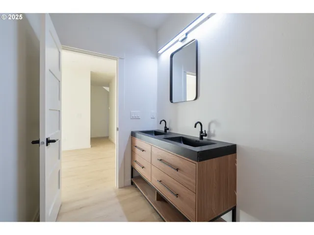 $699,000 | 5055 South Ridge Drive, Bay City, OR 97107