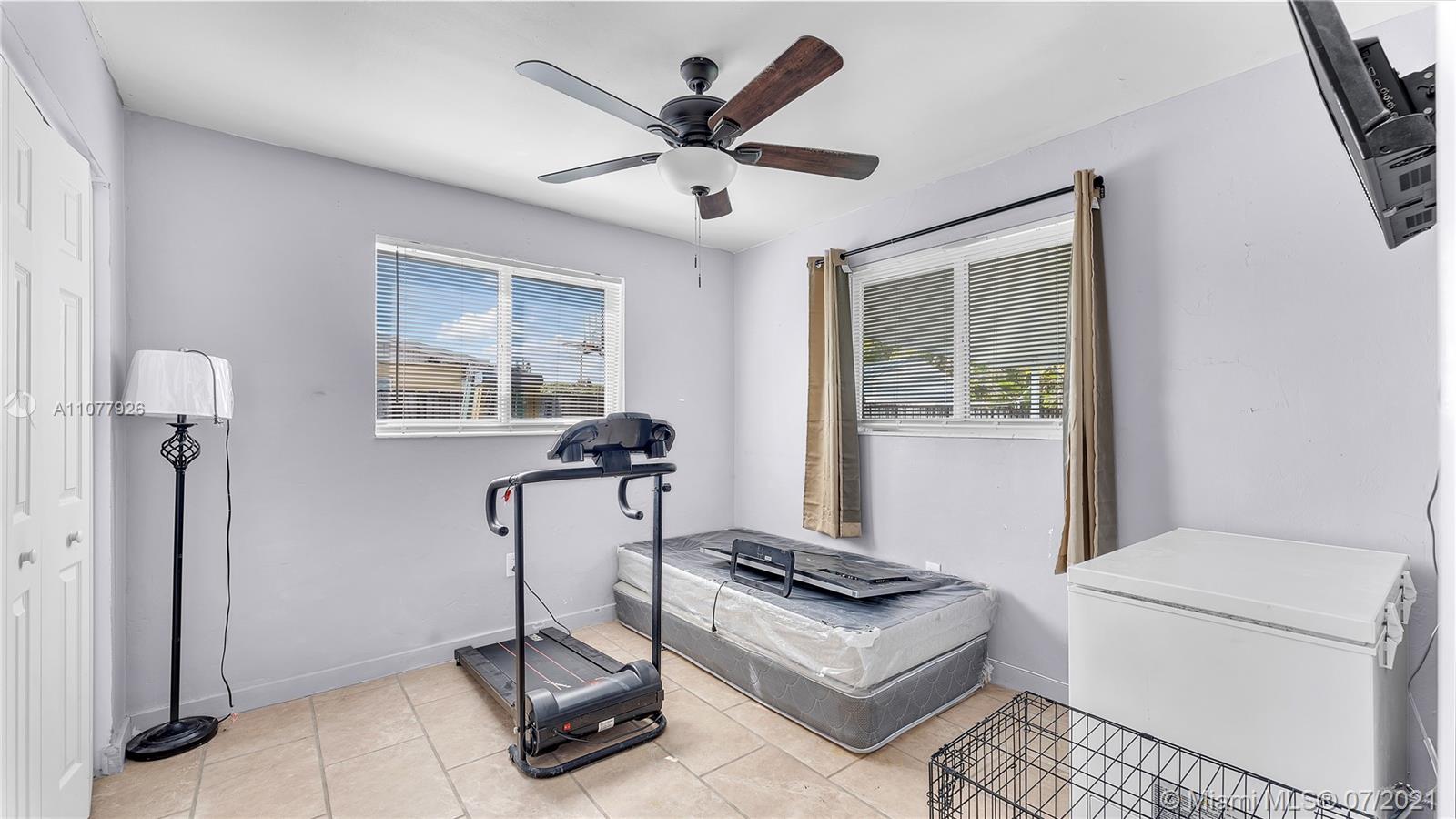 9810 Marlin Road Cutler Bay, FL 33157 - Photo 8 of 46