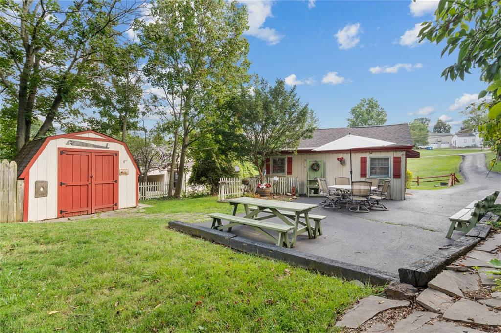 2570 Lytle Road Bethel Park, PA 15102 - Photo 31 of 42 Gallery Image 31