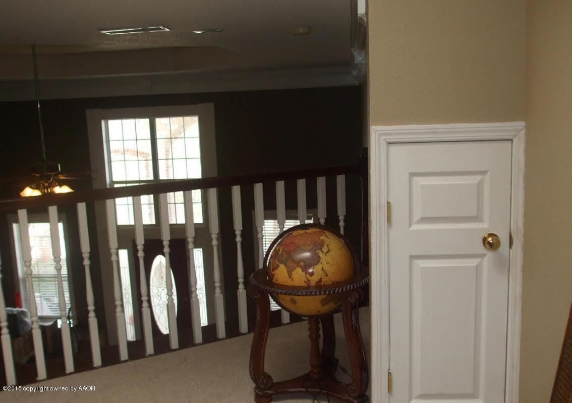 10801 Rm 1061 Amarillo, TX 79124 - Photo 28 of 30 TOP STAIRCASE