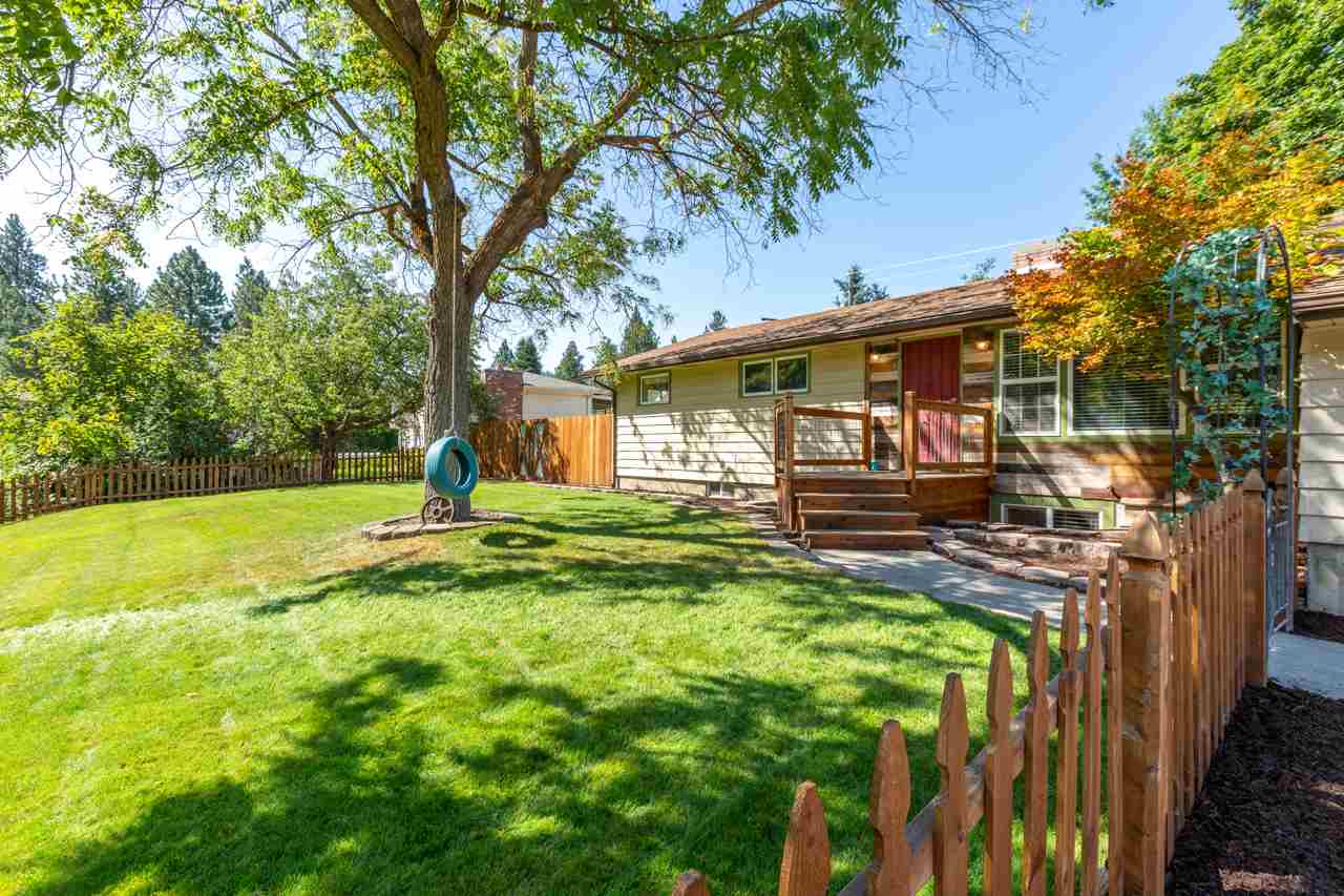 1004 South Edgerton Road Spokane Valley, WA 99212 - Photo 2 of 23