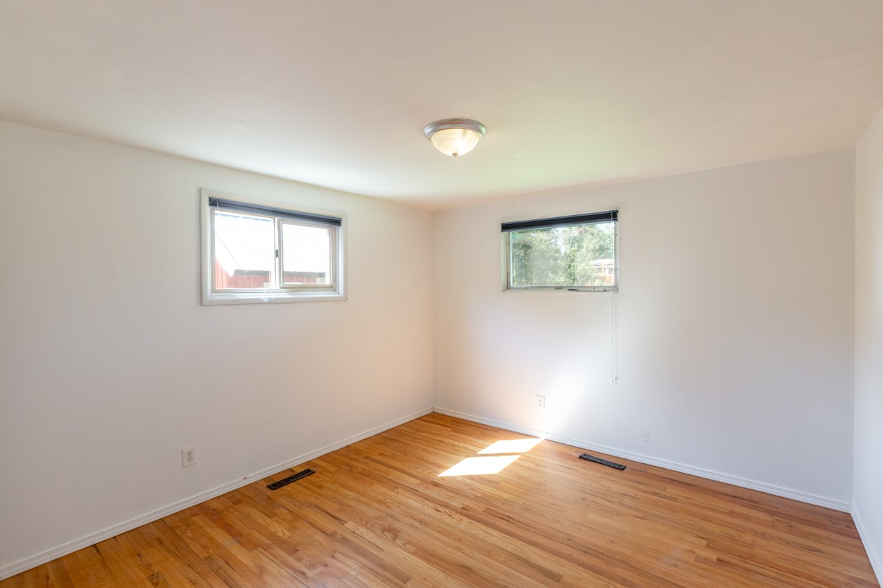 1004 South Edgerton Road Spokane Valley, WA 99212 - Photo 11 of 23
