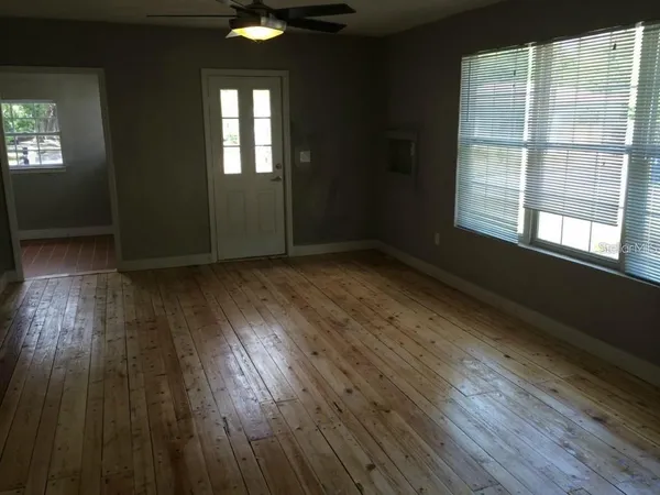 $2,500 | 514 West Plaza Place, Tampa, FL 33602