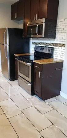 $2,500 | 514 West Plaza Place, Tampa, FL 33602