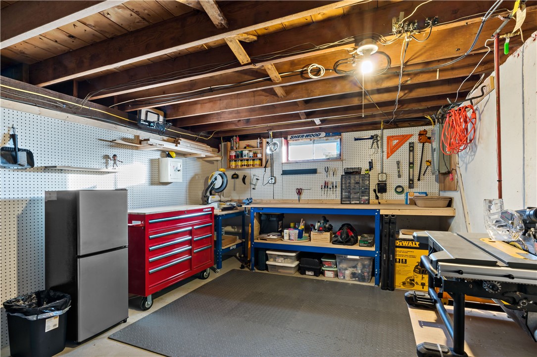 27 Linwood Road Cumberland, RI 02864 - Photo 23 of 33