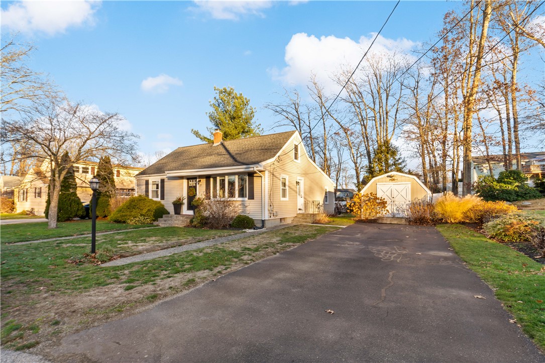 27 Linwood Road Cumberland, RI 02864 - Photo 3 of 33