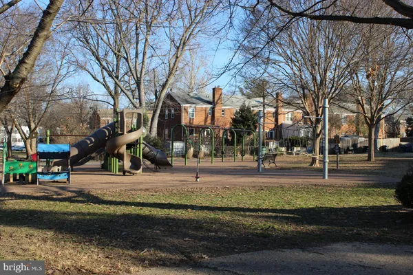 $4,295 | 22 Mt Vernon Avenue, Alexandria, VA 22301