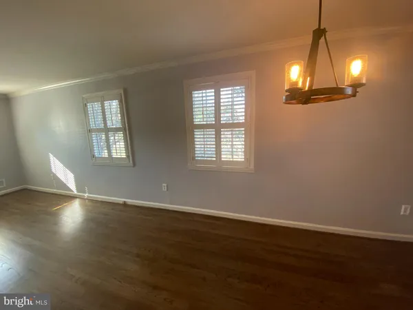 $4,295 | 22 Mt Vernon Avenue, Alexandria, VA 22301