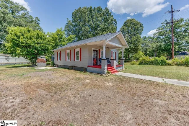 $135,000 | 46 Peachtree Street, Clinton, SC 29325