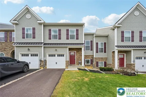 a view of house with outdoor space