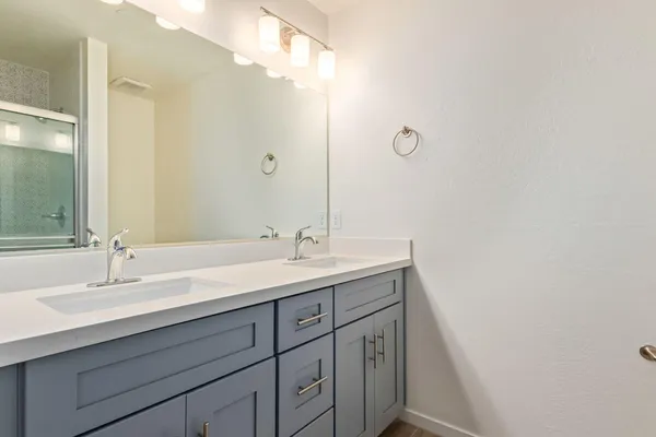 $2,290 | 3010 East Yale Street, Phoenix, AZ 85008