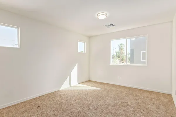 $2,290 | 3010 East Yale Street, Phoenix, AZ 85008