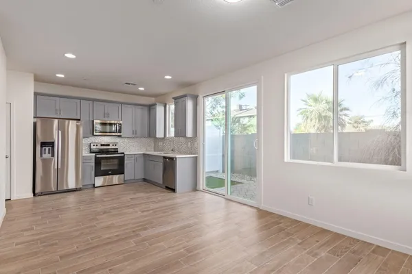 $2,290 | 3010 East Yale Street, Phoenix, AZ 85008