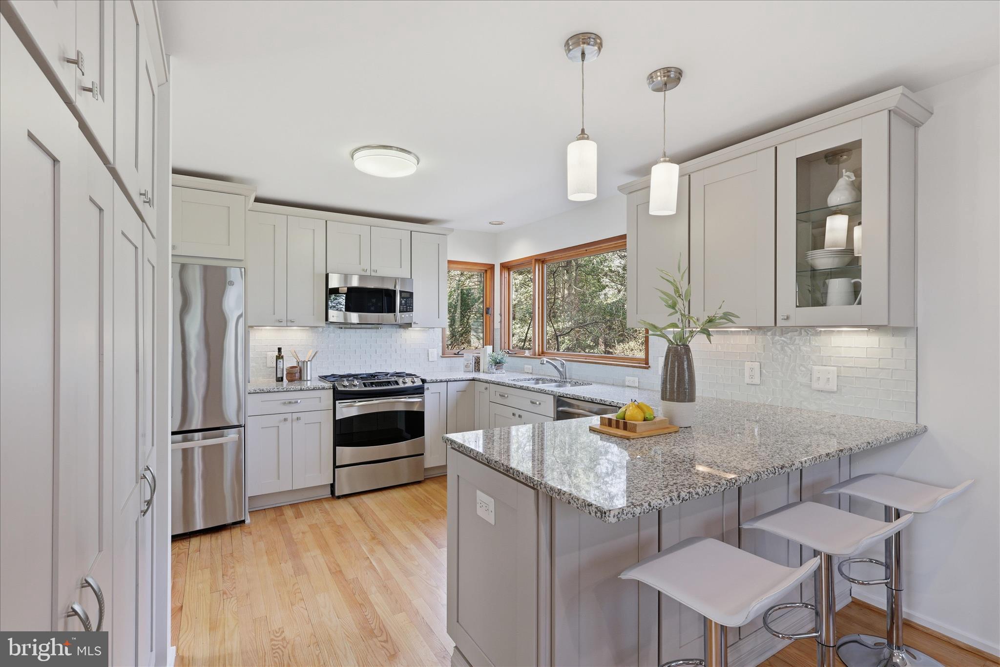 11574 Lake Newport Road Reston, VA 20194 - Photo 22 of 63 Kithen has been completely renovated